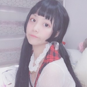 小奈奈穿女仆装扮，演绎温柔可爱！网红小奈奈的萌妹子女仆装演绎，宅男们的“小仙女”梦想！